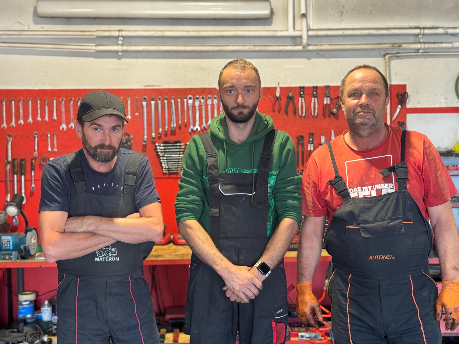 Echipa service auto profesionist DIESELNET